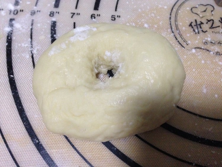 菠萝甜甜圈步骤8
