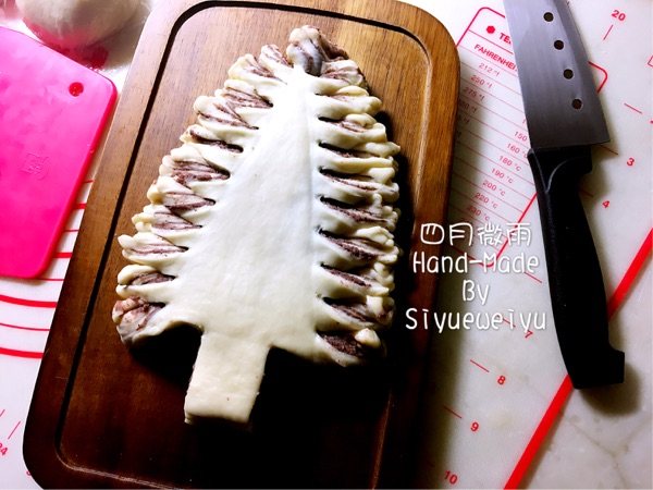 圣诞树千层豆沙面包步骤12
