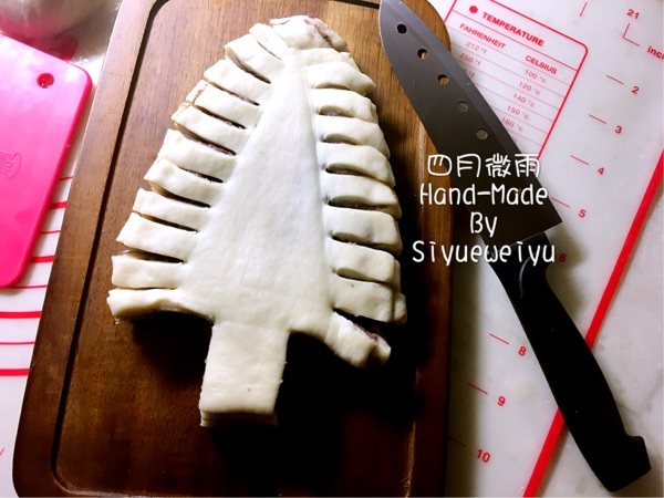 圣诞树千层豆沙面包步骤11