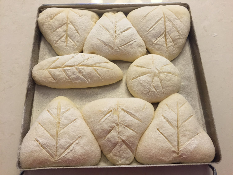 蔓越莓杏仁奶酥面包步骤13