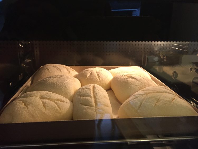 蔓越莓杏仁奶酥面包步骤14