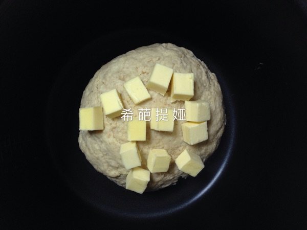 全麦肉松面包步骤1