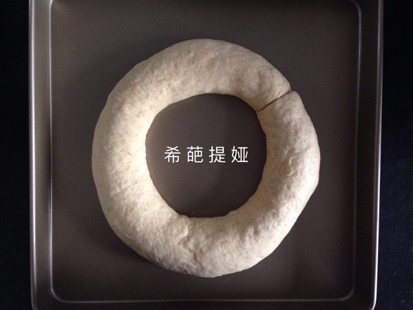 全麦肉松面包步骤6