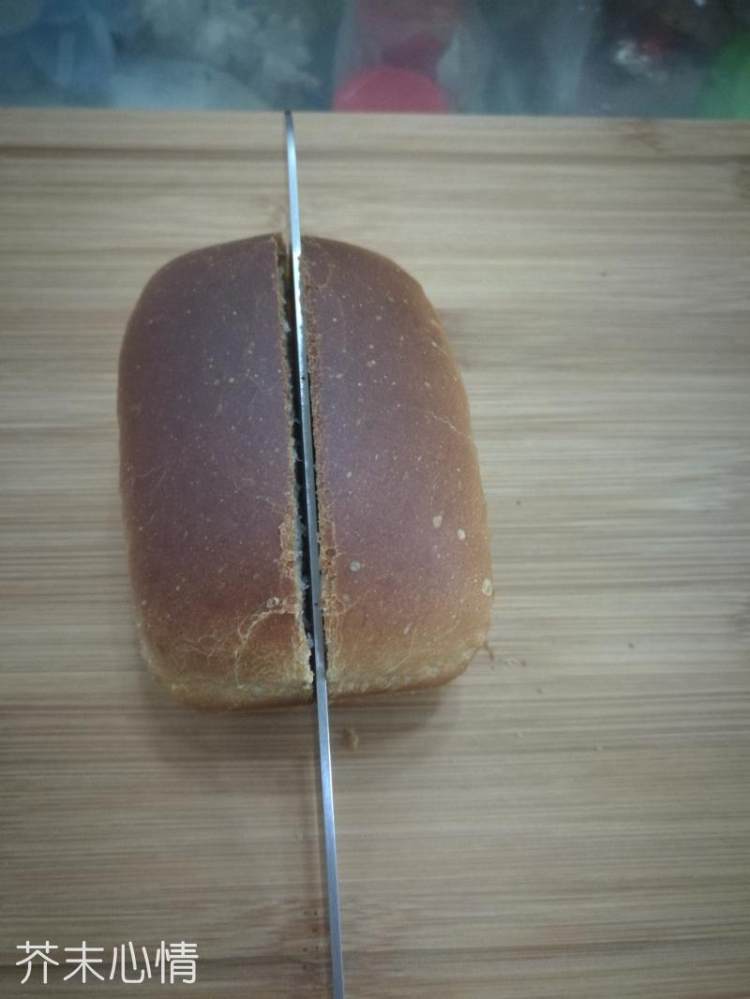 蛋皮肉松面包步骤9