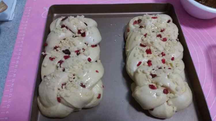 蔓越莓酥粒面包步骤12