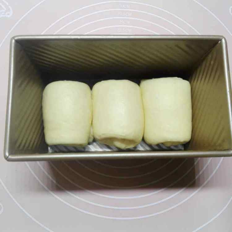 汤种卡仕达吐司步骤11