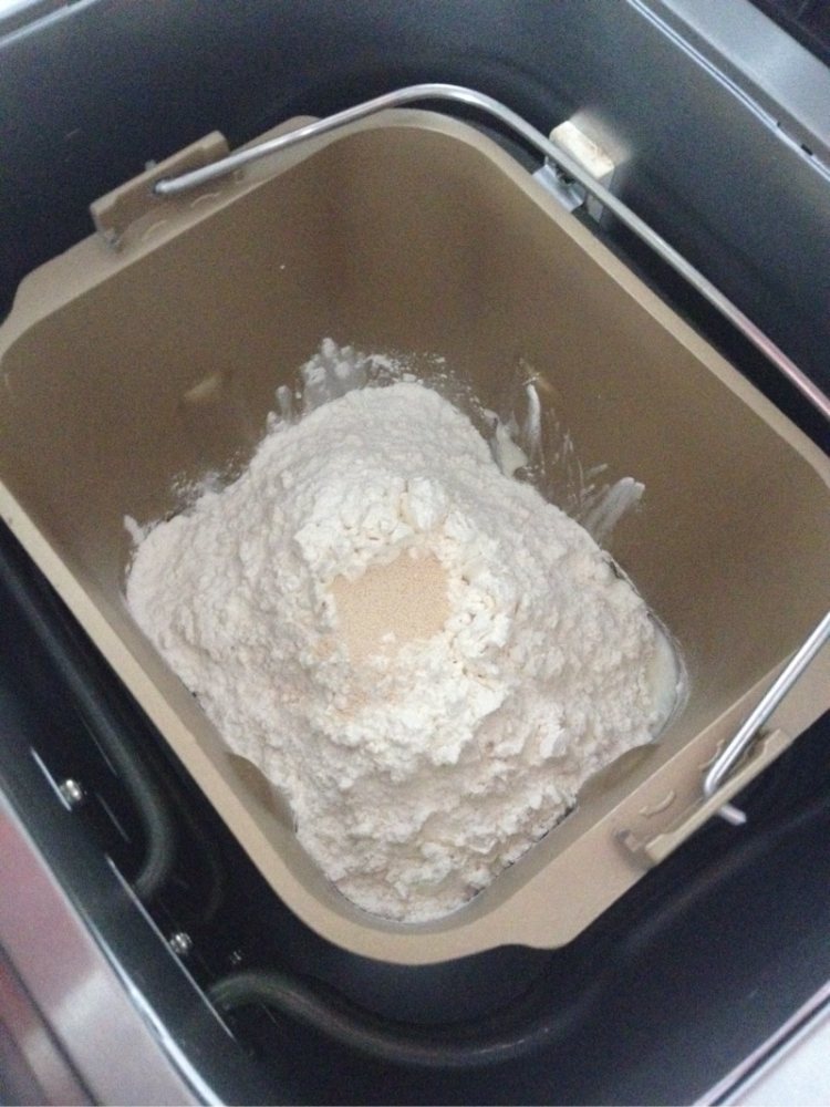 酸奶中种面包步骤2
