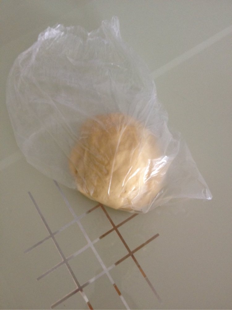 玫瑰花蜂蜜面包步骤2