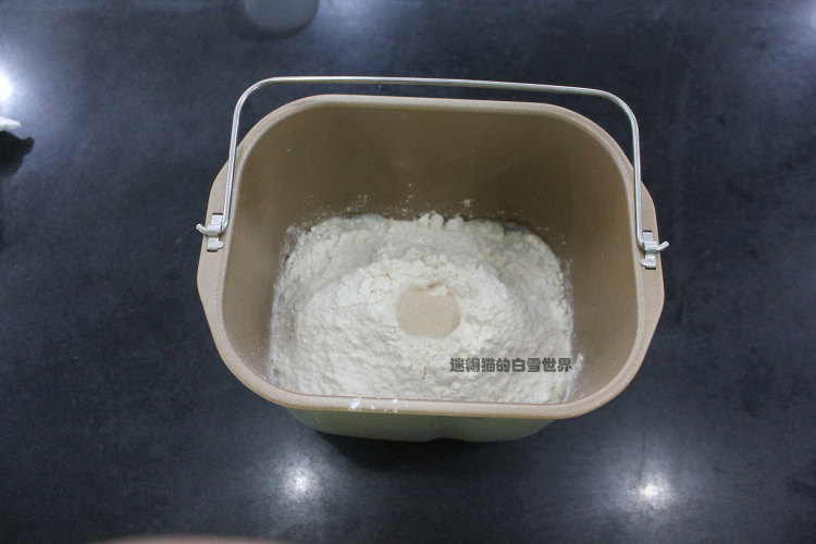一键蜜豆吐司步骤3