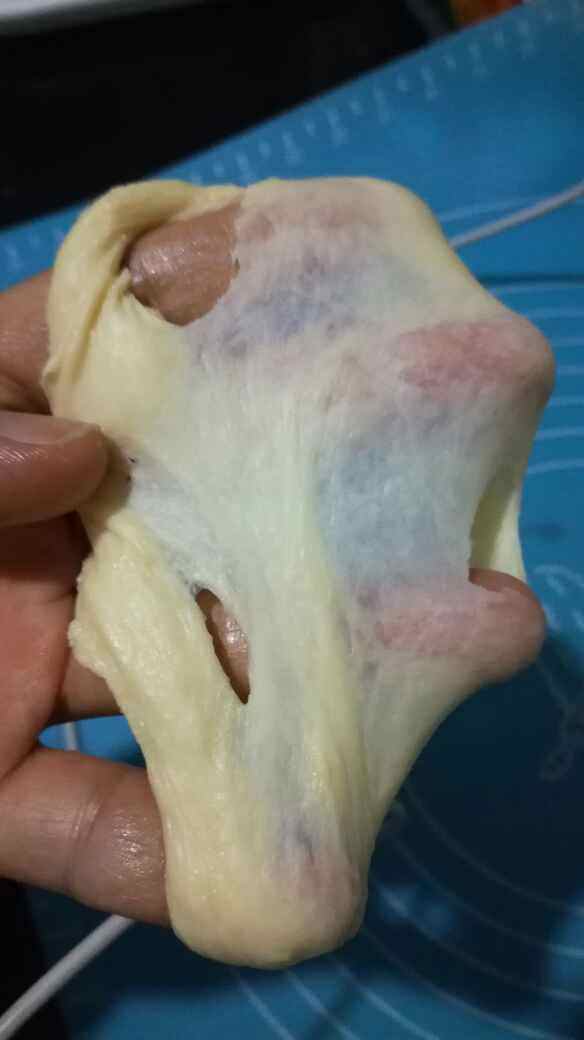 肉松沙拉小餐包步骤3