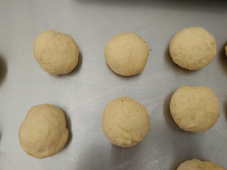 全麦红薯餐包步骤6