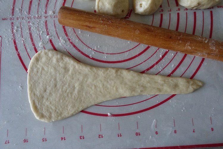 超软鲜奶面包卷步骤8