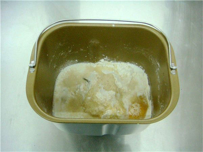 蔓越莓椰蓉面包步骤1