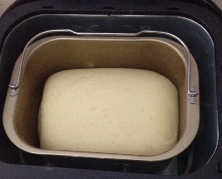 花形豆沙面包步骤3