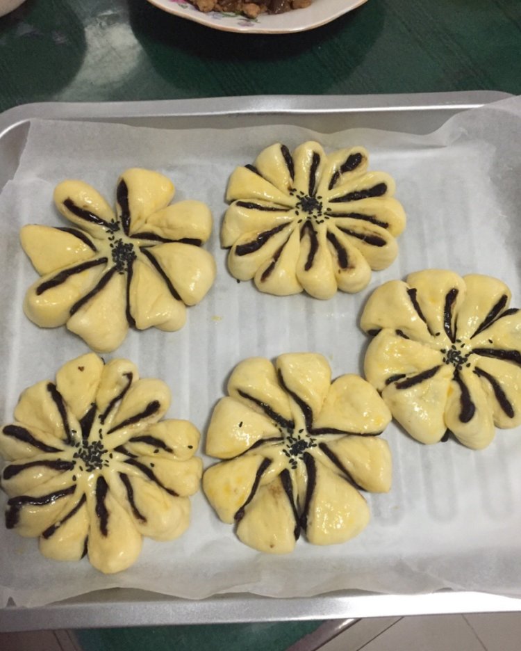 花形豆沙面包步骤6