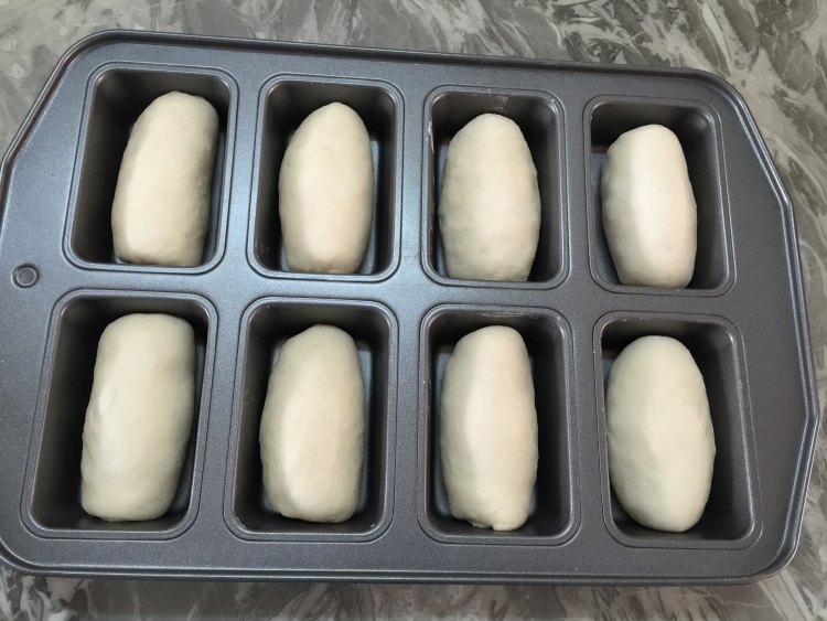 卡仕达蜜豆包步骤8