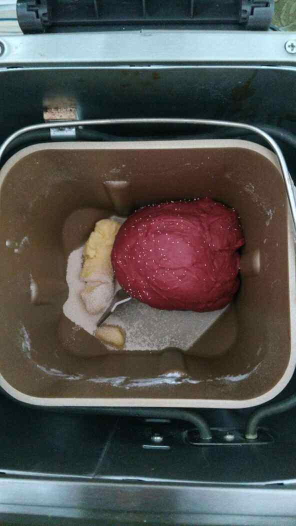 红玫瑰小面包步骤5