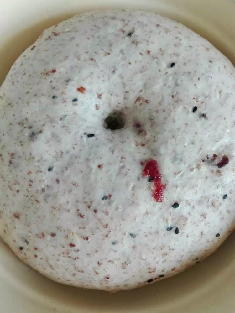 黑麦蔓越莓软欧包步骤1