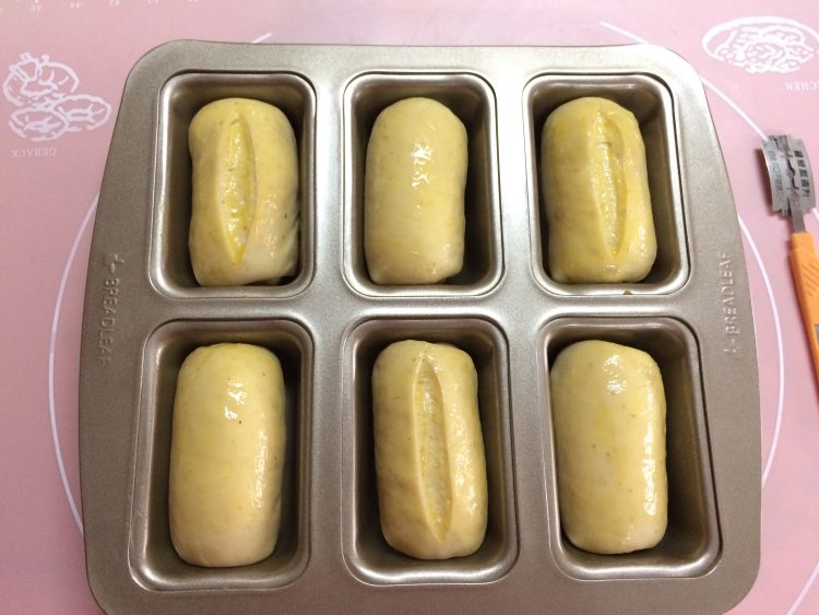 汤种牛奶小面包步骤11