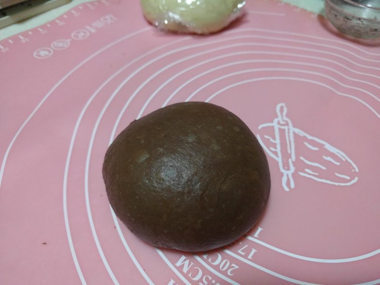挤挤面包之双色小熊步骤6
