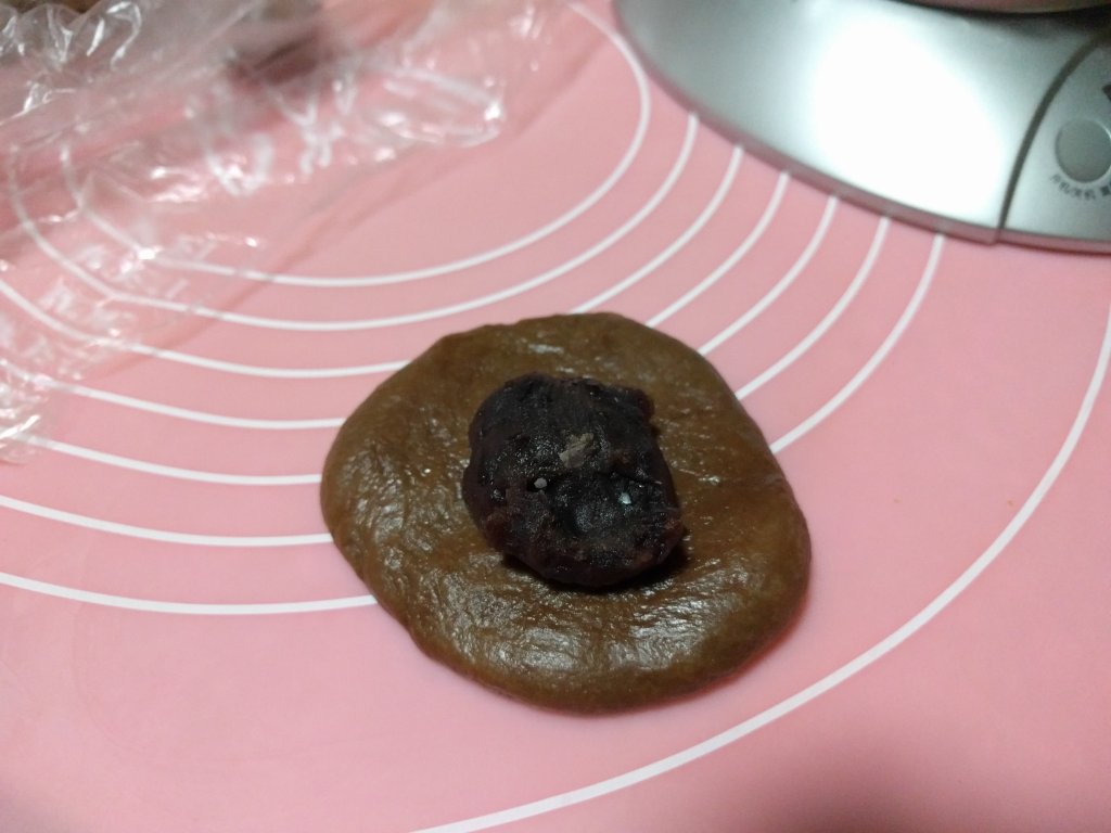 挤挤面包之双色小熊步骤14