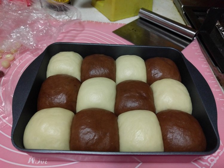 挤挤面包之双色小熊步骤18