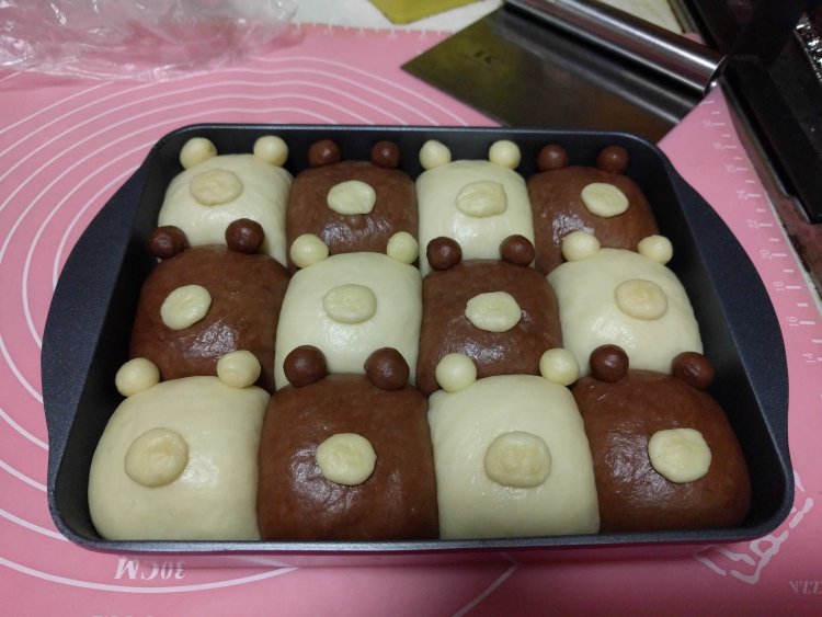挤挤面包之双色小熊步骤19