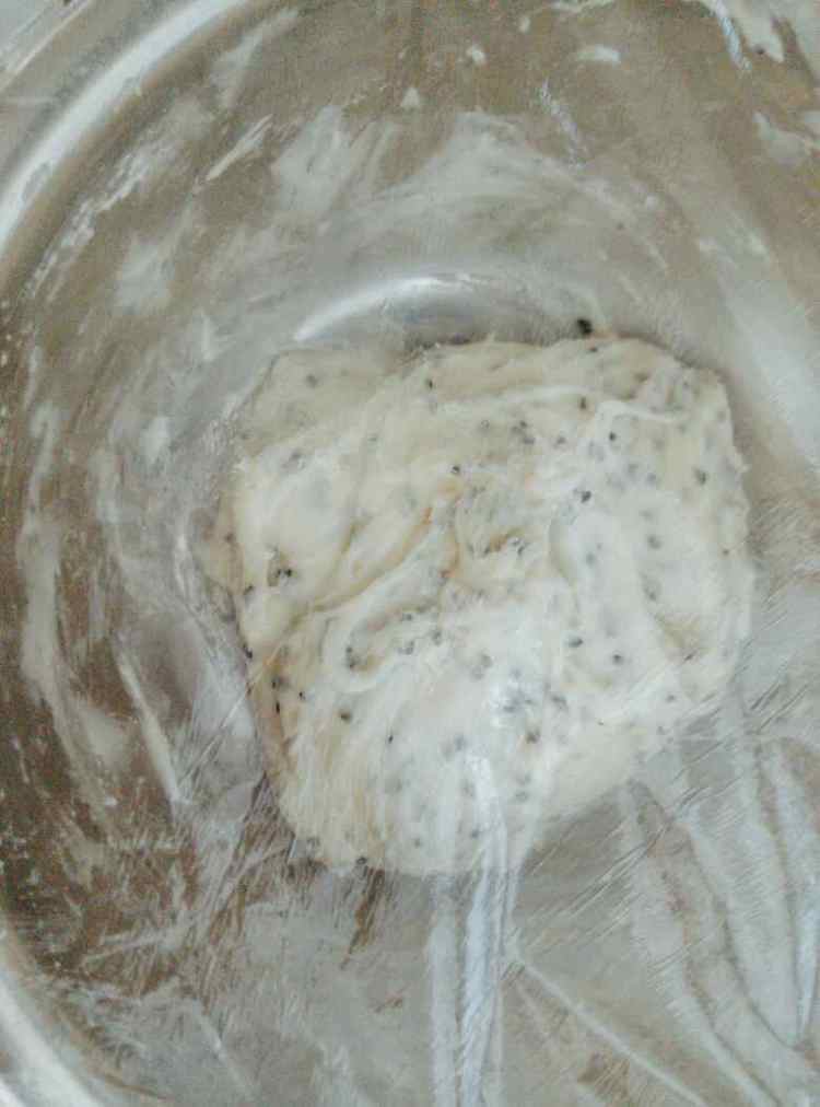 黑芝麻麻薯包步骤6