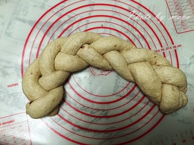 红豆薏仁豆沙面包步骤9
