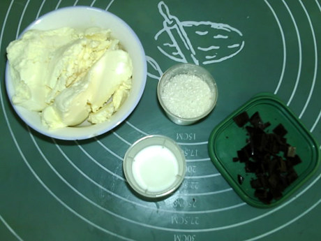 绿茶白巧奶酪包步骤7