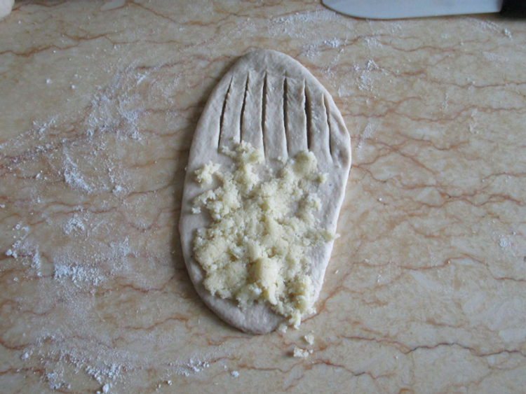 红豆浆椰蓉面包步骤9