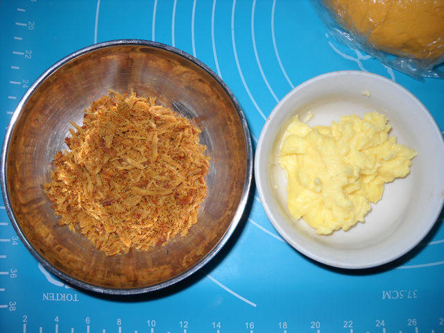 咖喱肉松南瓜餐包步骤11