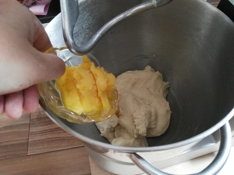 肉松毛毛虫面包步骤6