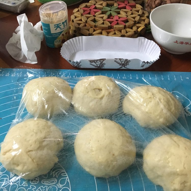 番茄肉松面包步骤3