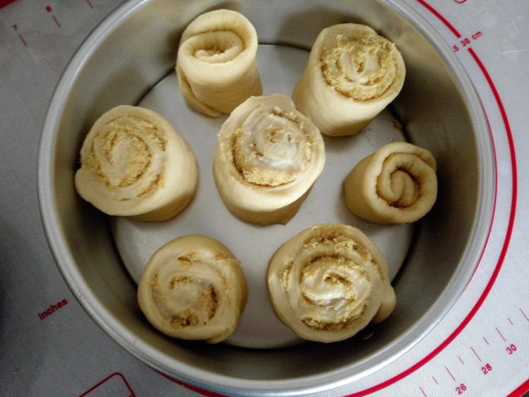 肉松花朵面包步骤9