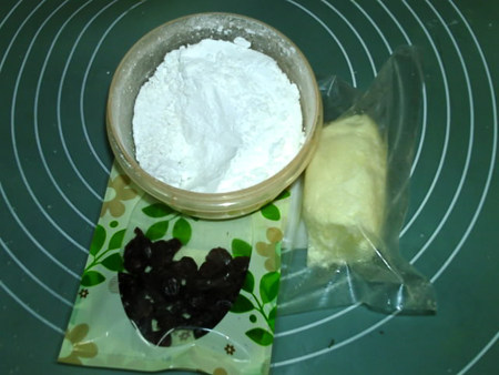蔓越莓乳酪小餐包步骤2