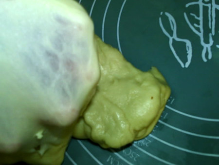 蔓越莓乳酪小餐包步骤6