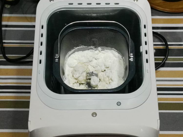 豆沙面包圈步骤1