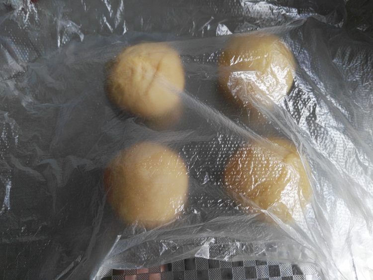 豆沙面包圈步骤4
