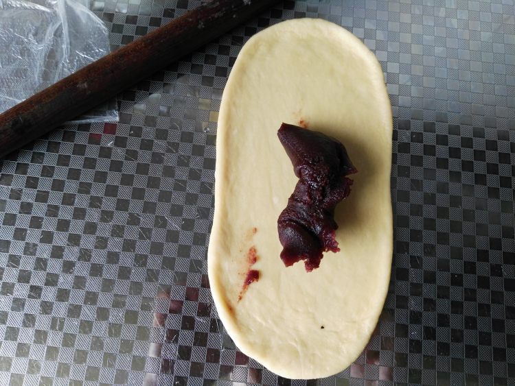 豆沙面包圈步骤5