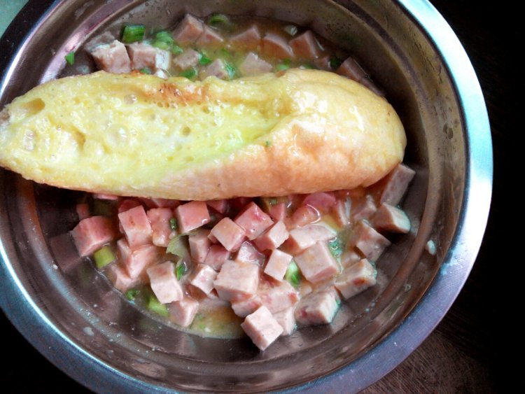 午餐肉蛋煎面包步骤3