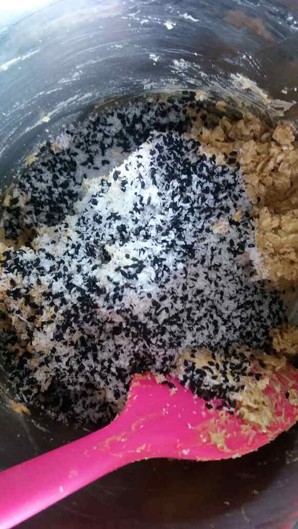 黑芝麻燕麦高纤饼干步骤11