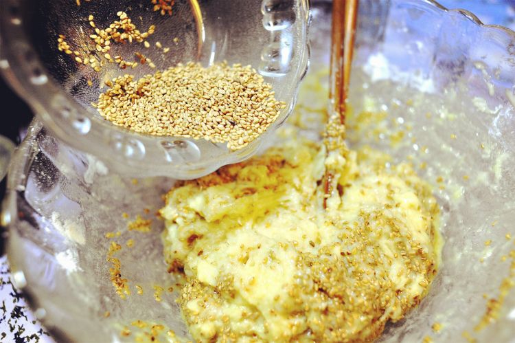芝麻薄脆小饼干步骤7