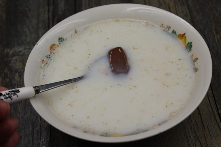 连杯子一起吃掉的热巧步骤12