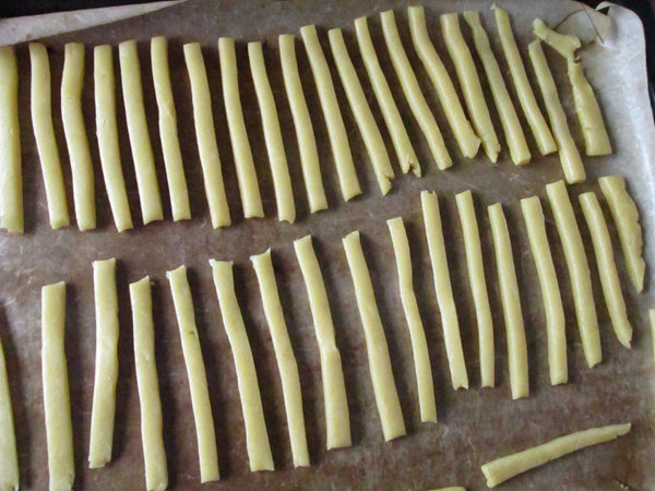 牛奶饼干棒步骤7