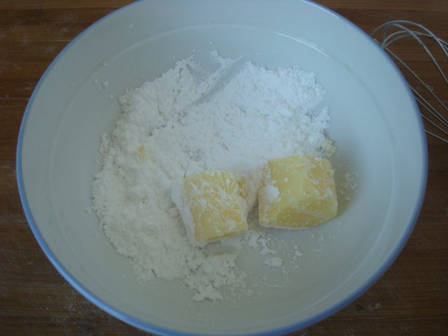 双色旗格饼干步骤1