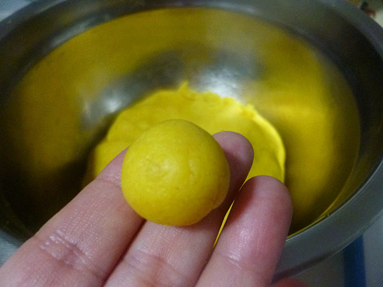 黄姜小桃酥步骤7