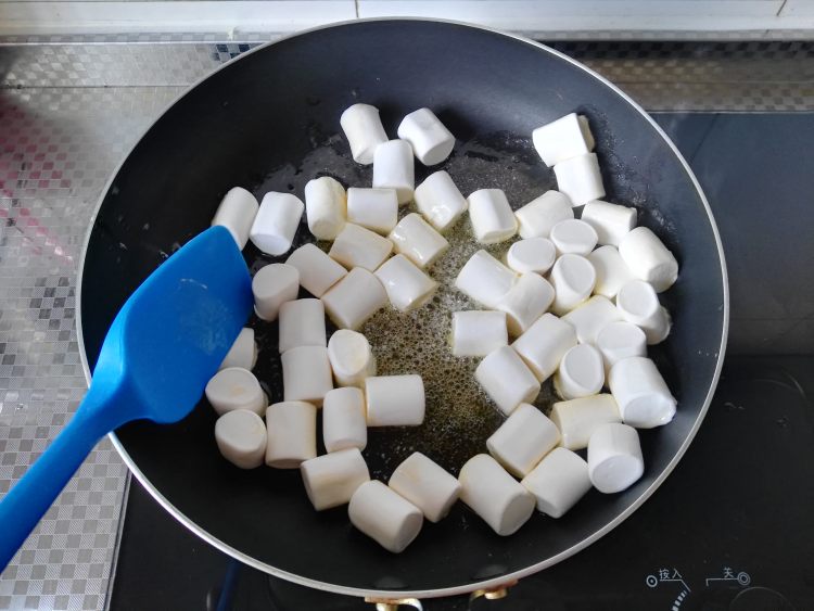 蔓越莓牛扎饼干步骤4
