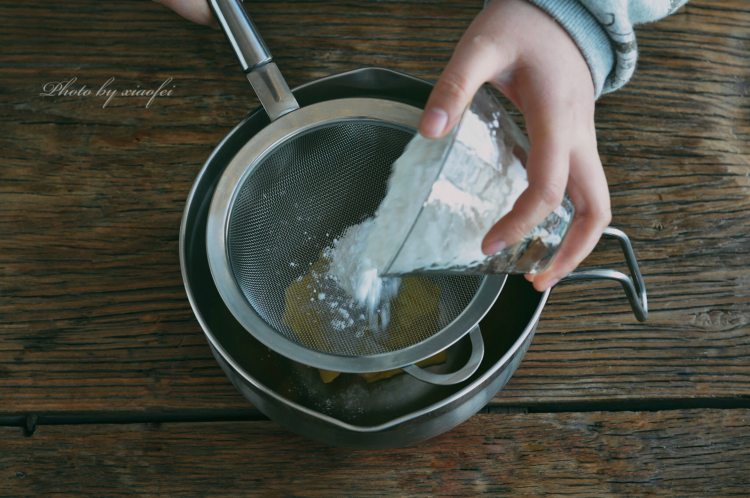 圣诞树双色夹心饼干步骤1