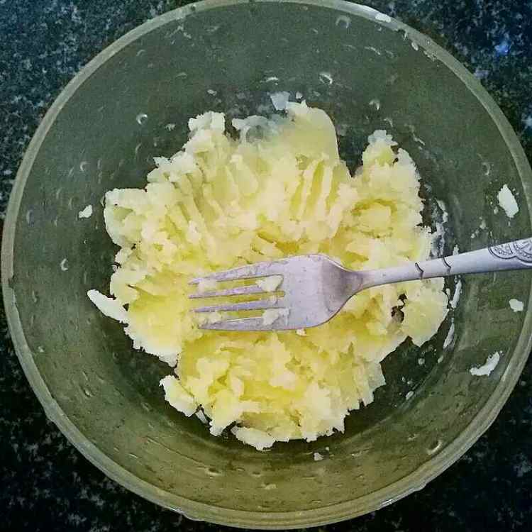 咸味土豆饼干步骤2